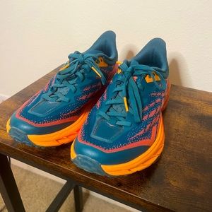 Hoka women’s speedgoat 5 running shoes